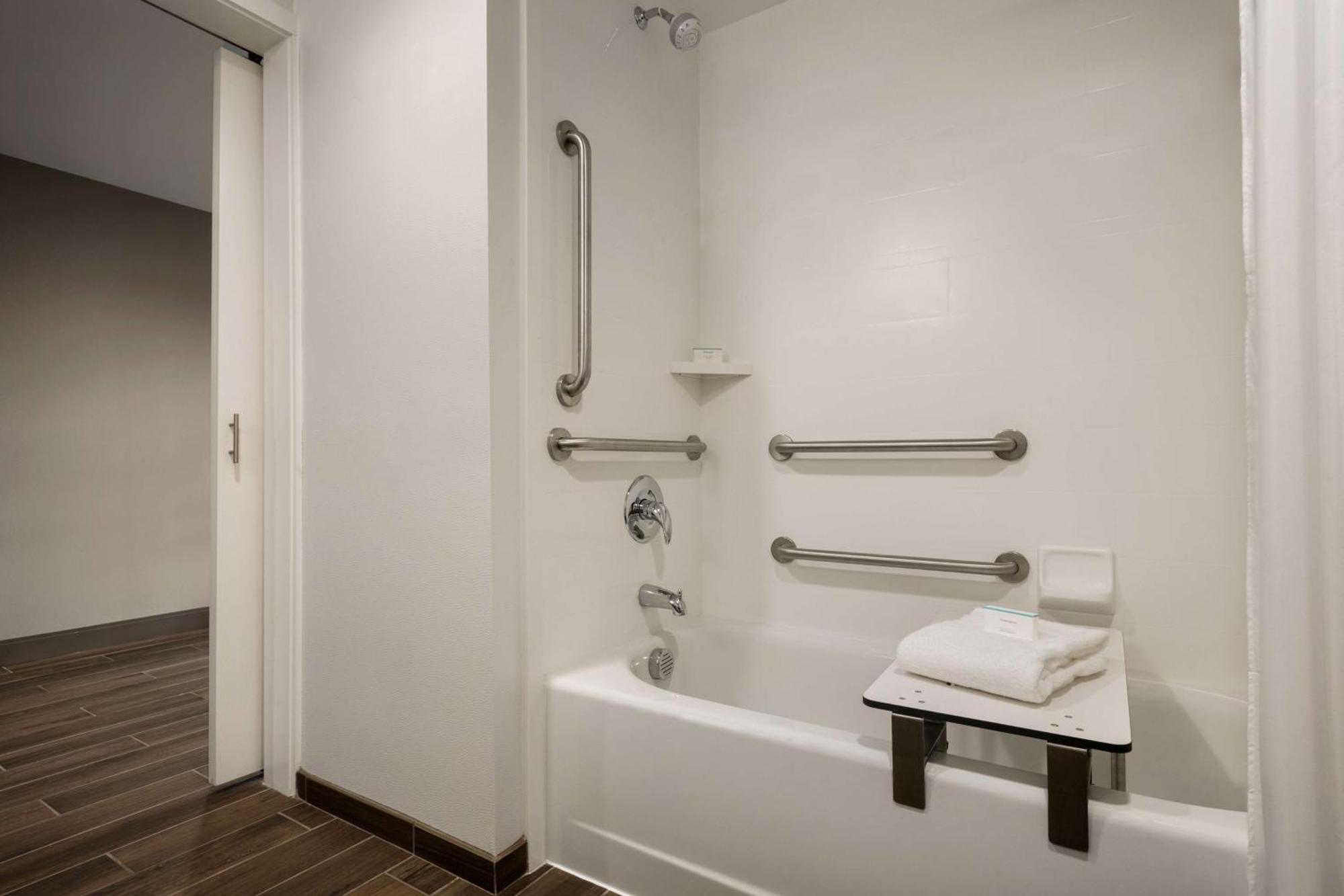 Hampton Inn קרנרסוויל מראה חיצוני תמונה