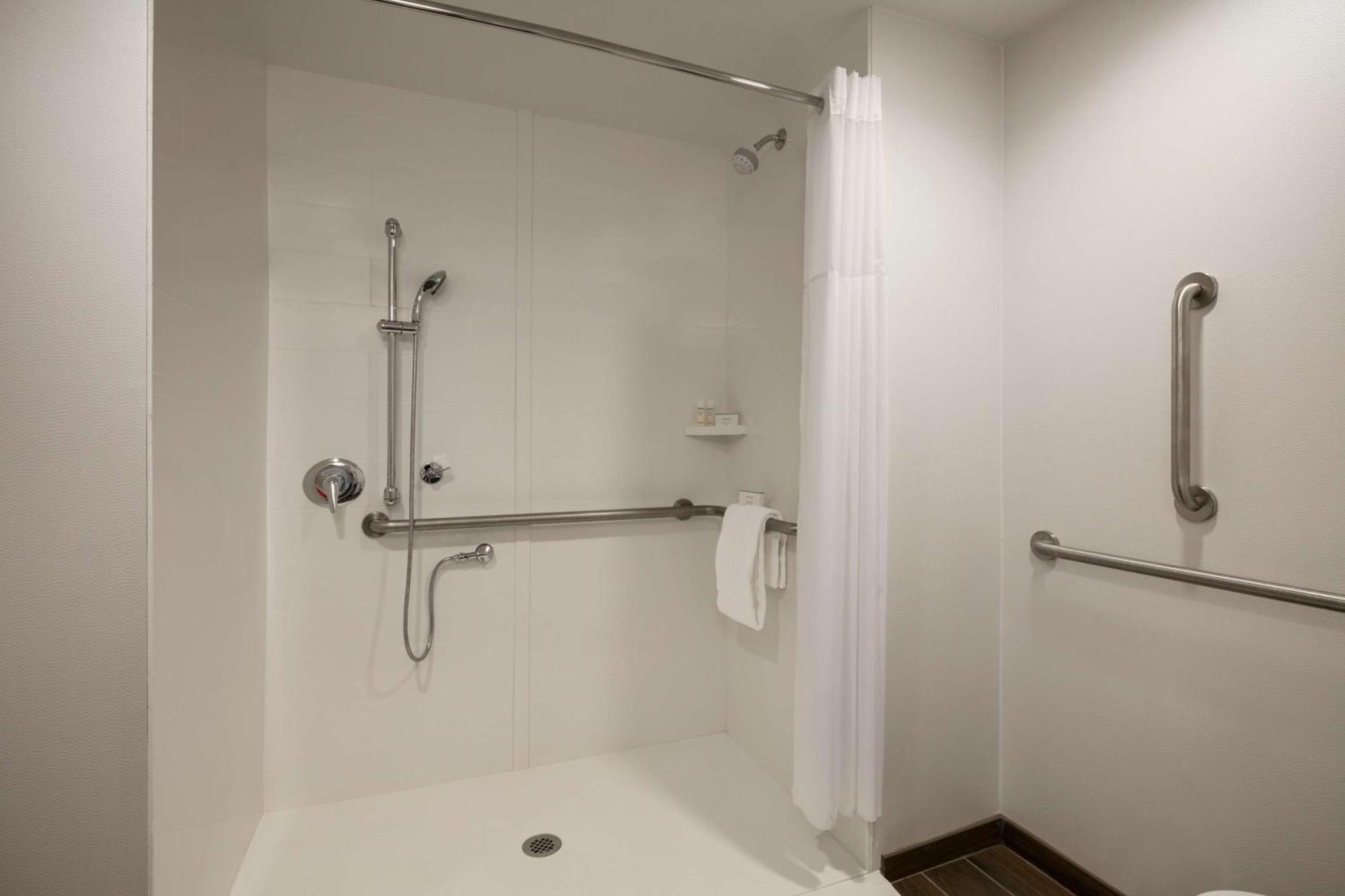 Hampton Inn קרנרסוויל מראה חיצוני תמונה